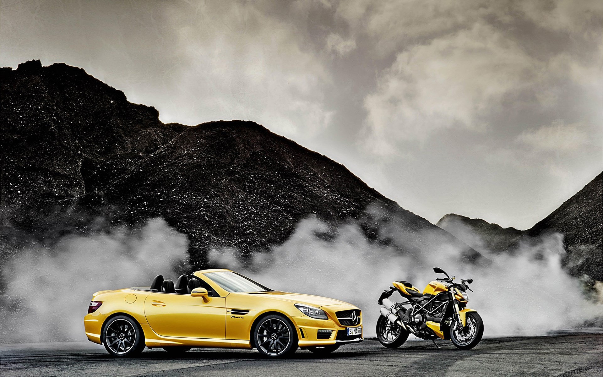 Mercedes SLK AMG and Ducati Streetfighter.