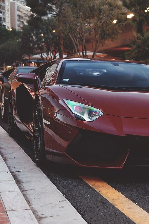 Lamborghini Aventador.