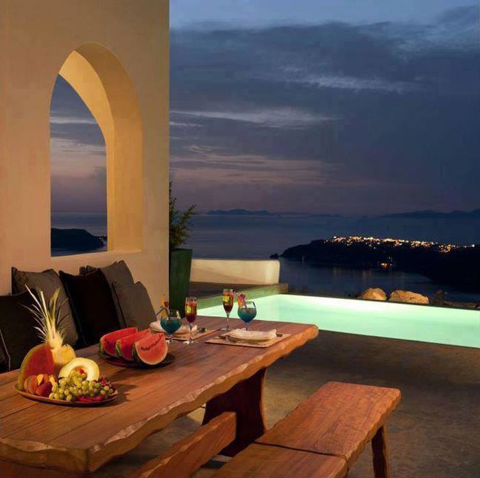 Santorni nights.