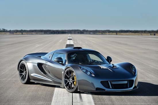Hennessey Venom GT - The World’s Fastest Car.