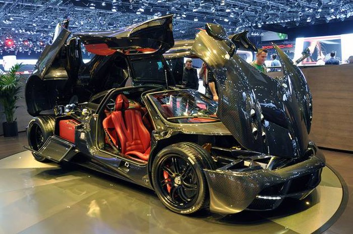 Pagani Huayra Carbon Edition.