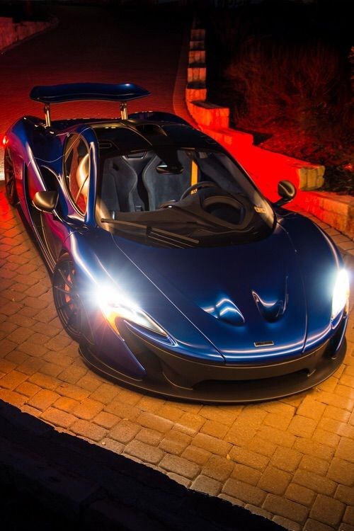 McLaren P1.