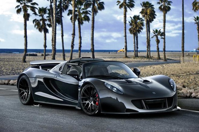 Hennessey Venom GT Spyder.