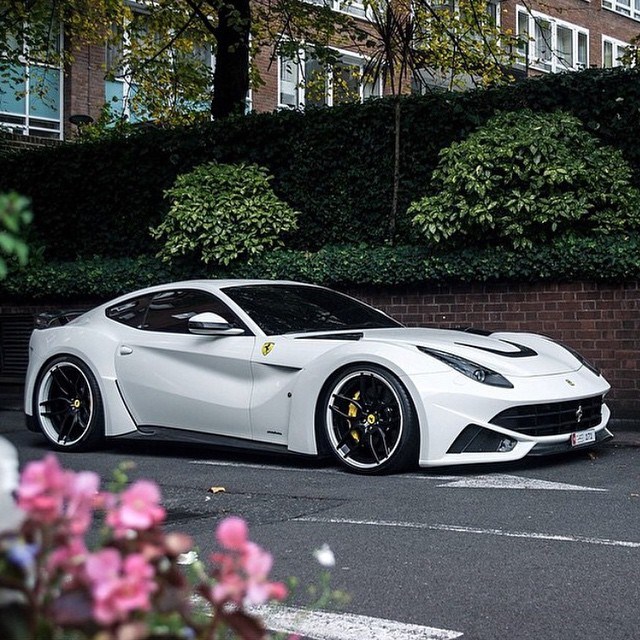 Novitec Ferrari F12.