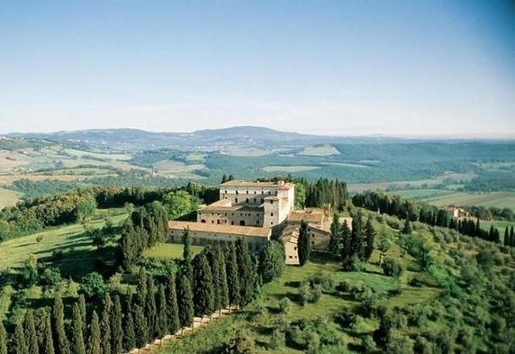 Luxury home in Tuscany
