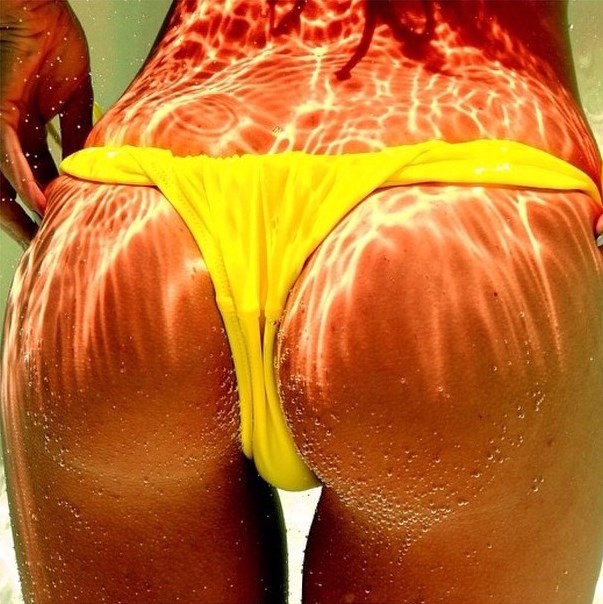 Bubble Butt.  by @scottkphoto