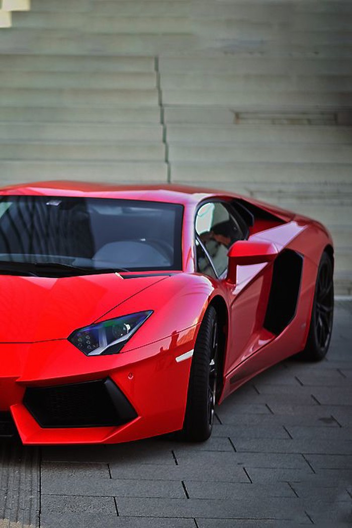 Lamborghini Aventador.