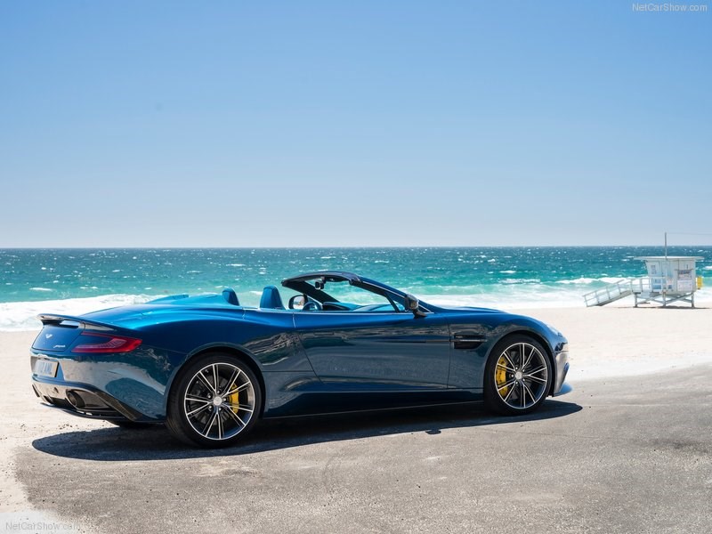 Aston Martin Vanquish Volante.