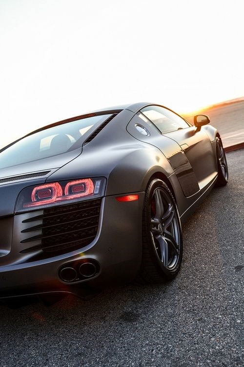 Jaw-dropping Audi R8.