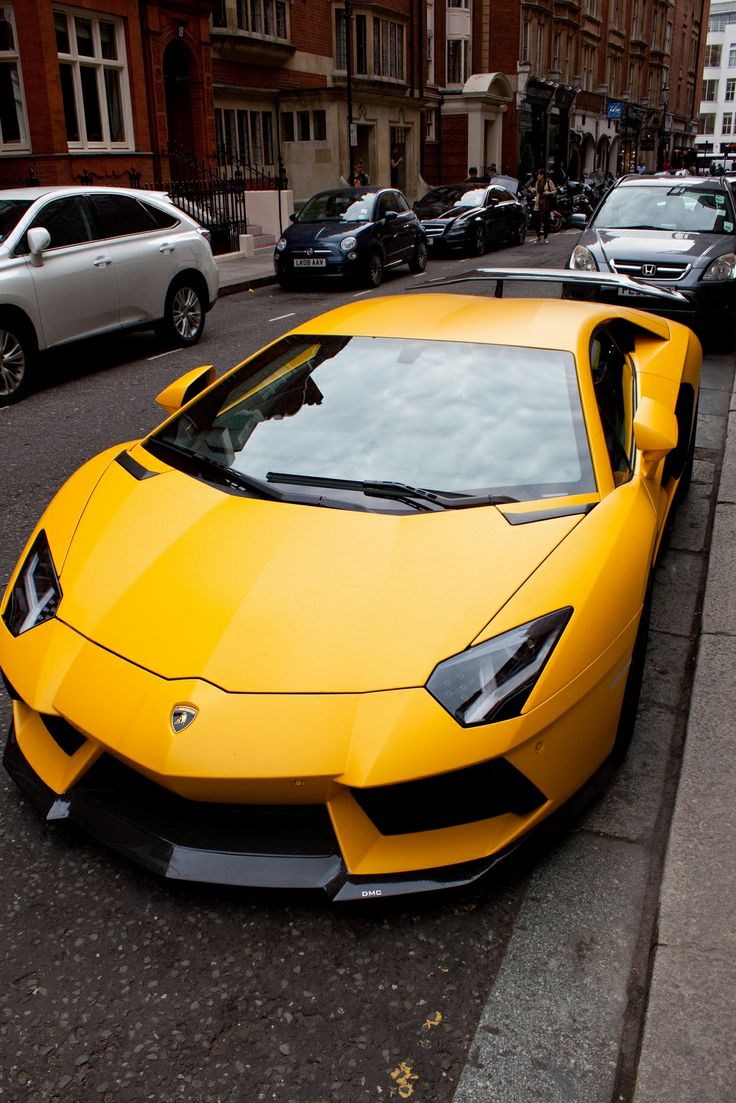 Lamborghini Aventador.