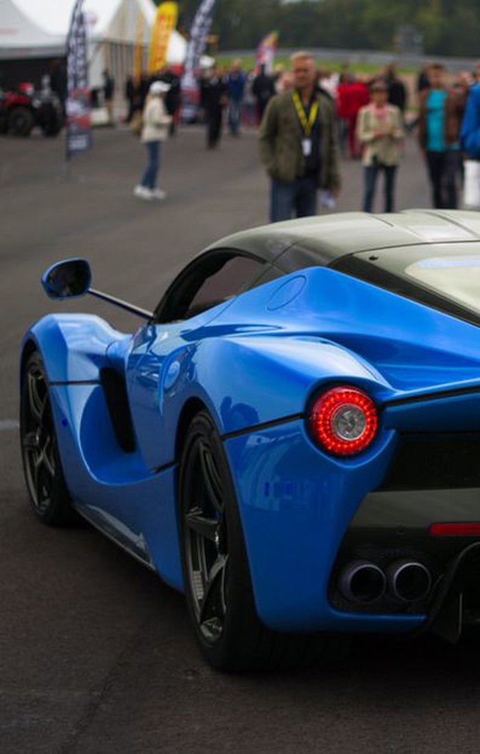 Ferrari LaFerrari.