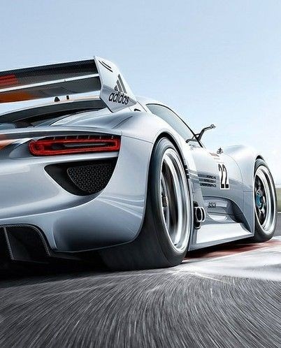 Porsche 918 Spyder is simply incredible!