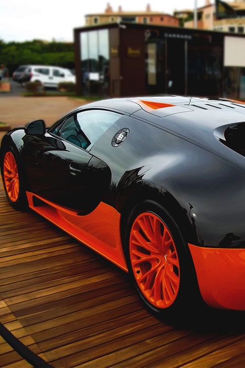 Bugatti Veyron.