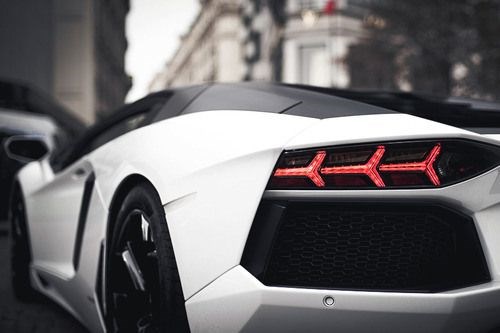 Lamborghini Aventador