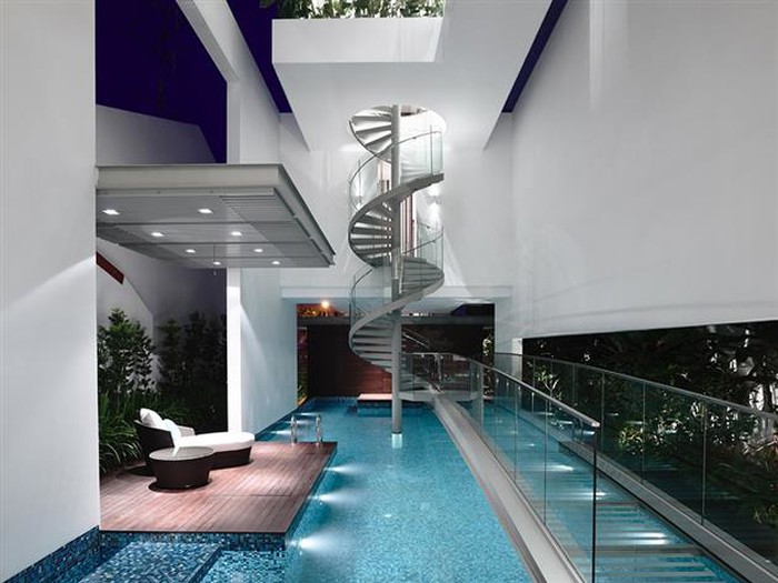 Ultra sleek Singapore residence by Hyla Architects.