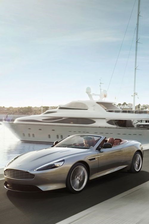 Aston Martin DB9 Coupe Volante.
