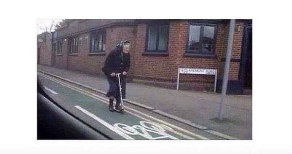 kad baka čuje da su te roditelji ostavili samog doma bez hrane..:)))))