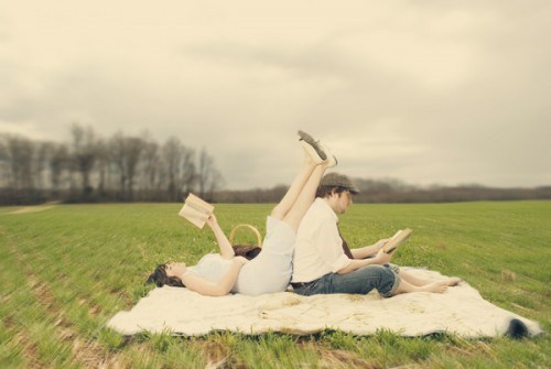 Čovjek koji ne čita knjige nema nikakve prednosti nad čovjekom koji ih uopće ne zna čitati.