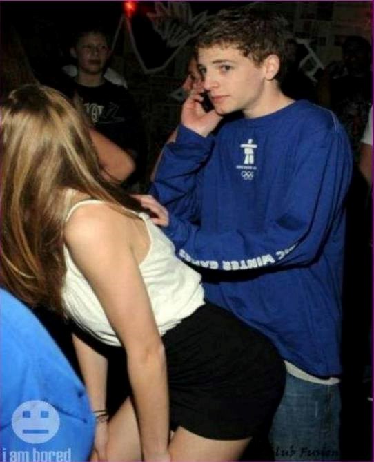 što, kako ?? aha, prvo si otkopčam šlic, dobro..a onda ??