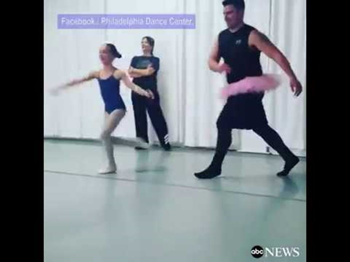 plesni centar u Philadelphiji održava "tata-kći baletni nastup"..ovo je priprema za taj događaj..video..:))