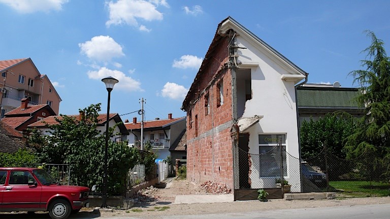 ovo izgleda kao bolna rastava braka..