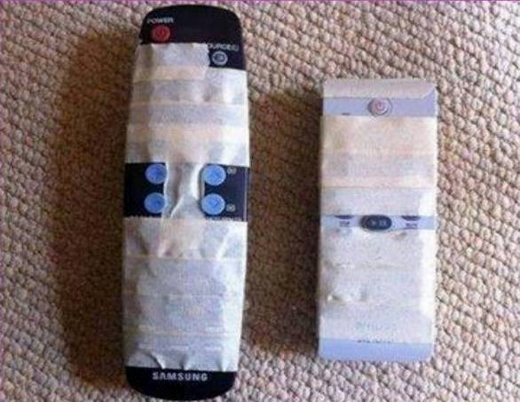 evo kako baku i djeda naučiti da koriste daljinski..