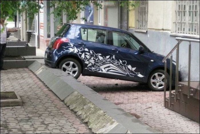 savršen auto..ni parkiralište vam ne treba za parkirati ga..:))