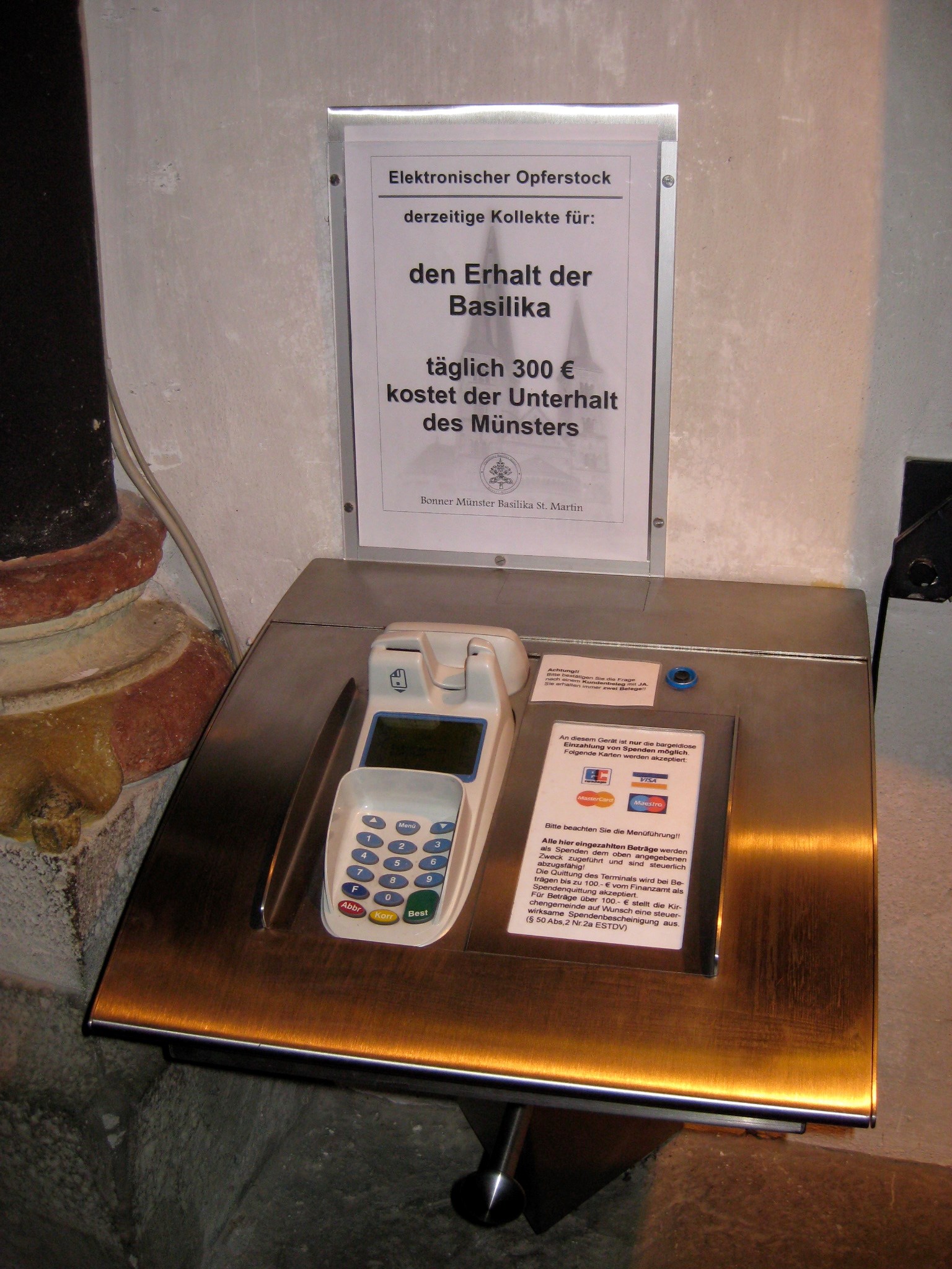 tko tvrdi da crkva odbija prihvatiti tehnologiju ??