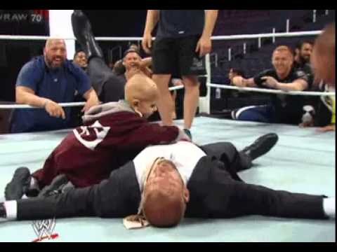 eto..i lažni hrvači čine ispravna djela..:)))  video