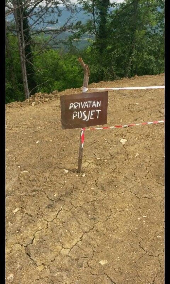 ništa službeno..