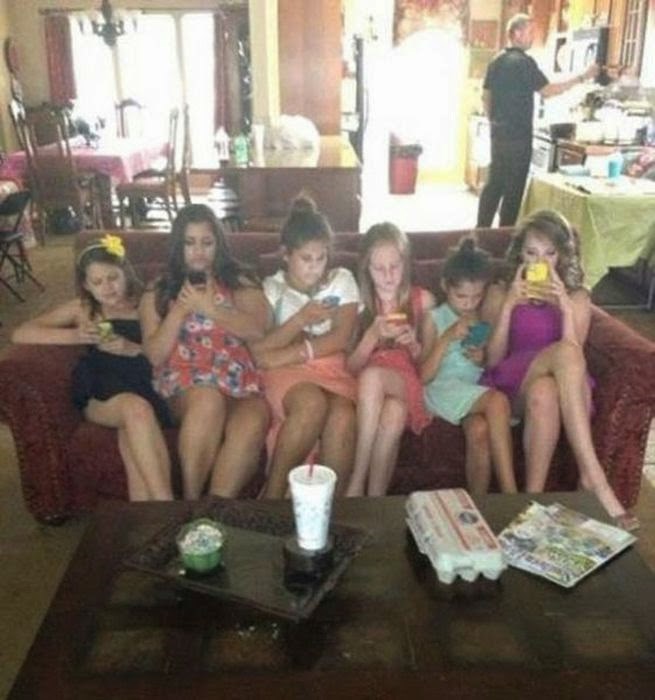 dok smo rasli u šarenom kraljevstvu igre.. 