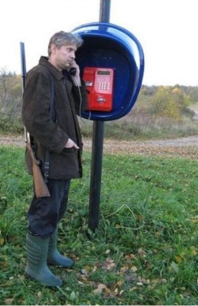 alo, čuješ..ništa od bunde..alo, ženo..