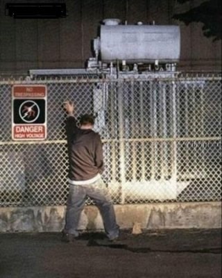 i onda je grad ostao bez struje..:))