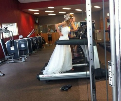 ono..ako mladoženja pokuša bježati..