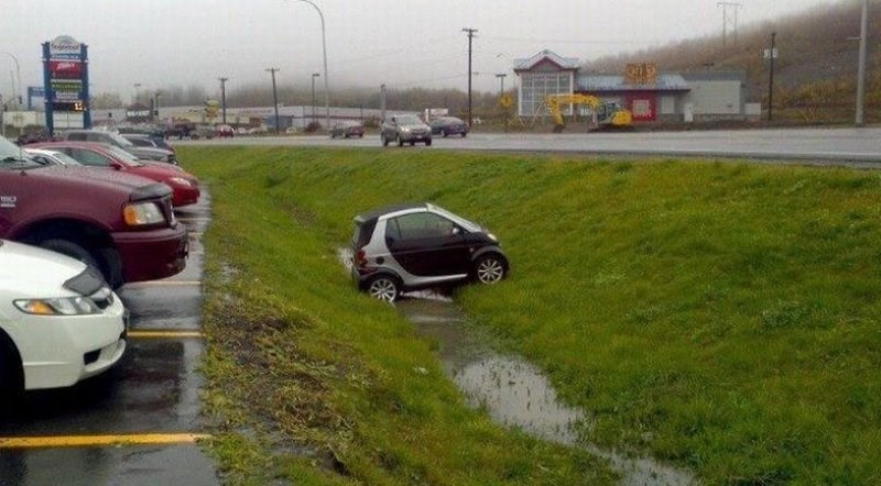 auto smart, ali ne i vozač..