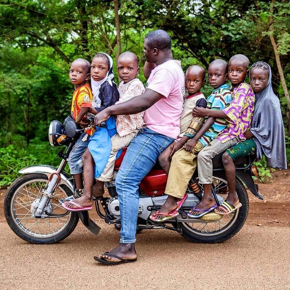 pojednostavljeni autobus..