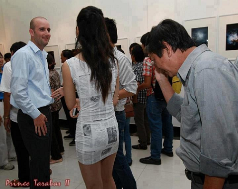 gospođo, okrenite se molim da pročitam nastavak..