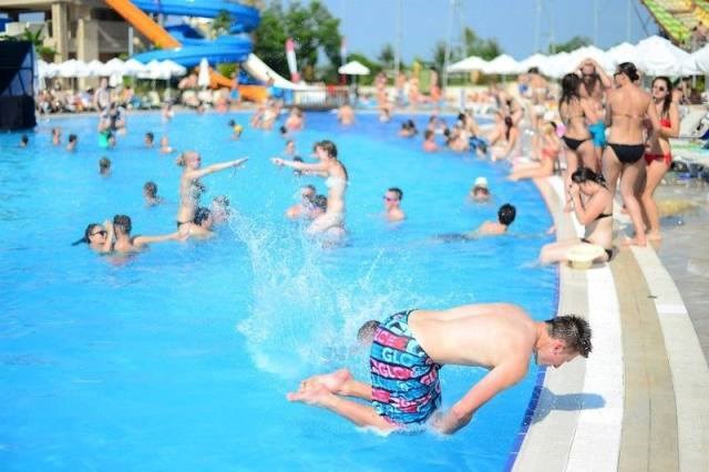 uh, ops?..ma ne - fu*c..