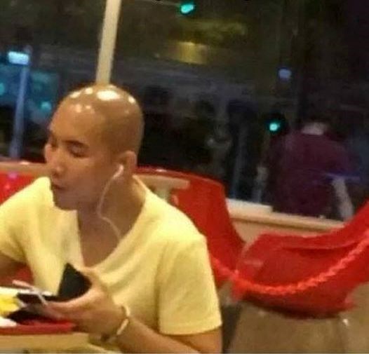 ovom tipu glava svjetlija od naše budućnosti..:((((