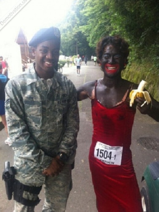 kretena svugdje i u svakom obliku, ali se zezati sa osobom koja nosi pištolj..hmm