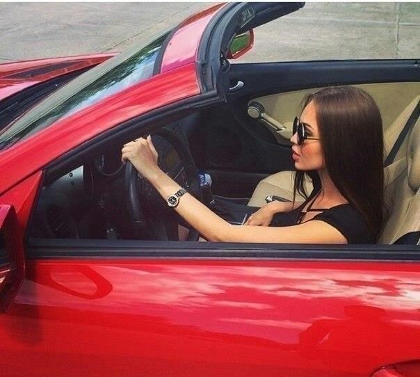 em lijepa, em sposobna..