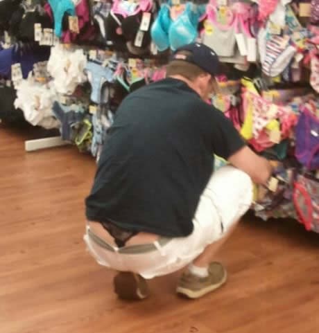 Muškić u tangicama, bar ima ukusa