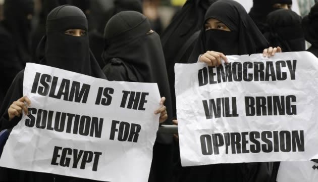 Osjećaju se slobodno? Za što, kamenovanje nakon silovanja?