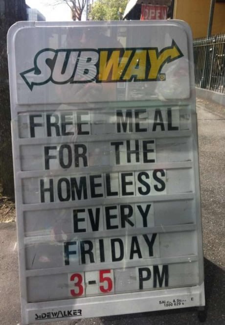 Je reklama, al bar nešto