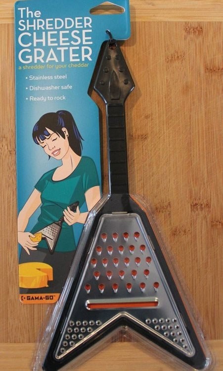 Kupi djeci ribež-gitaru, super je... za ostat bez prstiju