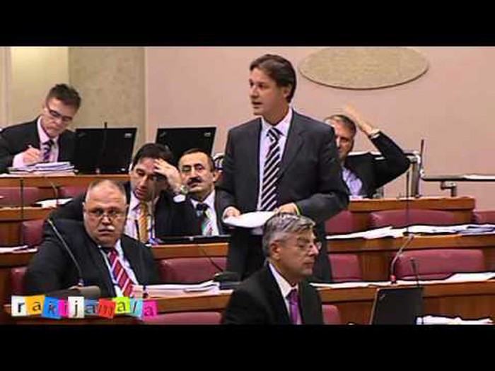 Jandroković: "Pa, tko je tu lud?" -Kajin: "Ti!"