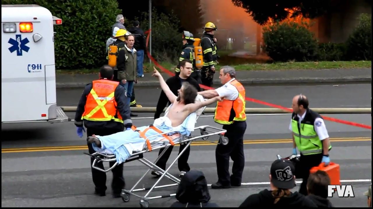 Izvukli Bandića iz dima.