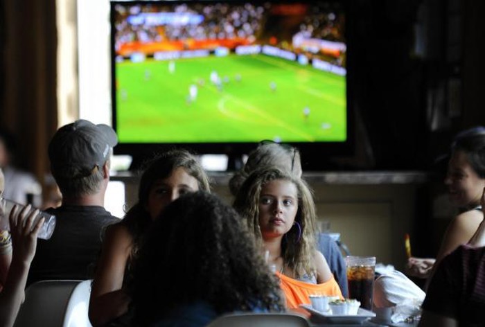 football_fans_watching_tv.jpeg
