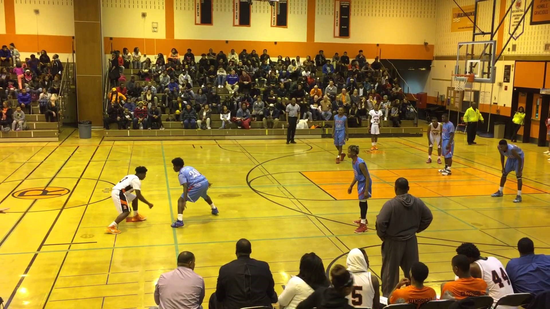 DEČKO OD 165 CM izveo čudesno zakucavanje, publika podivljala, dvorana u šoku!