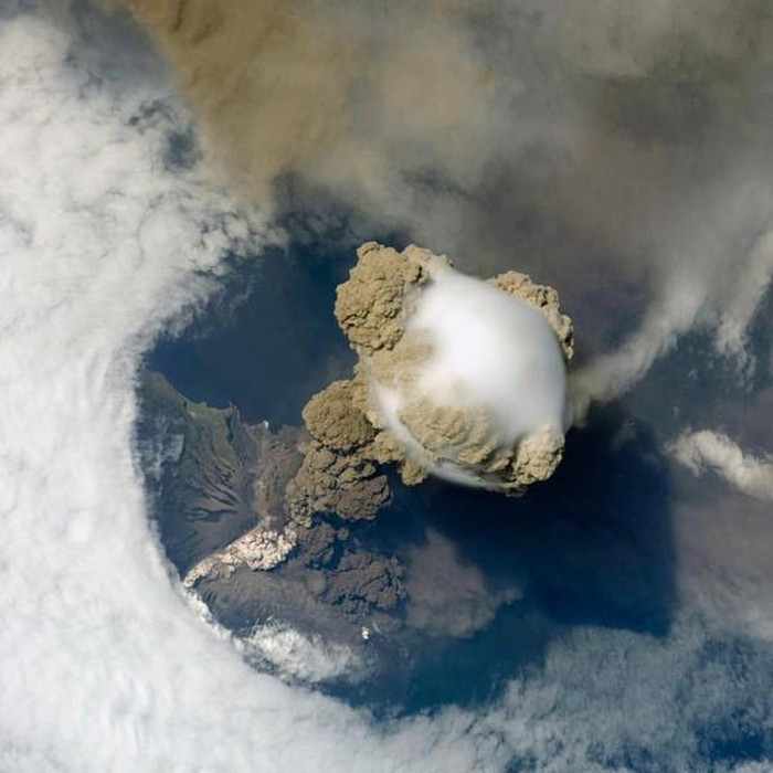 Zemlja podrignula: Erupcija vulkana snimljena iz orbite